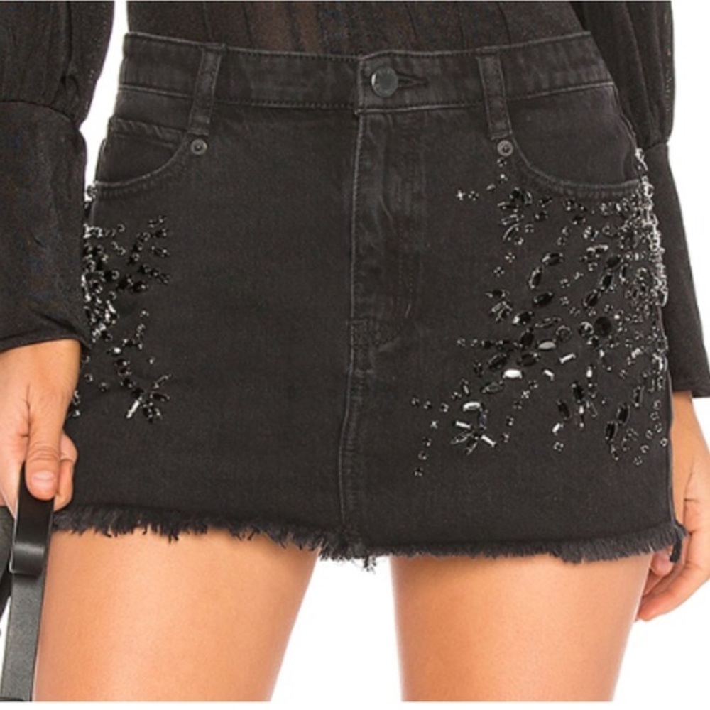 Free people shine bright skirt size 4 NWT !